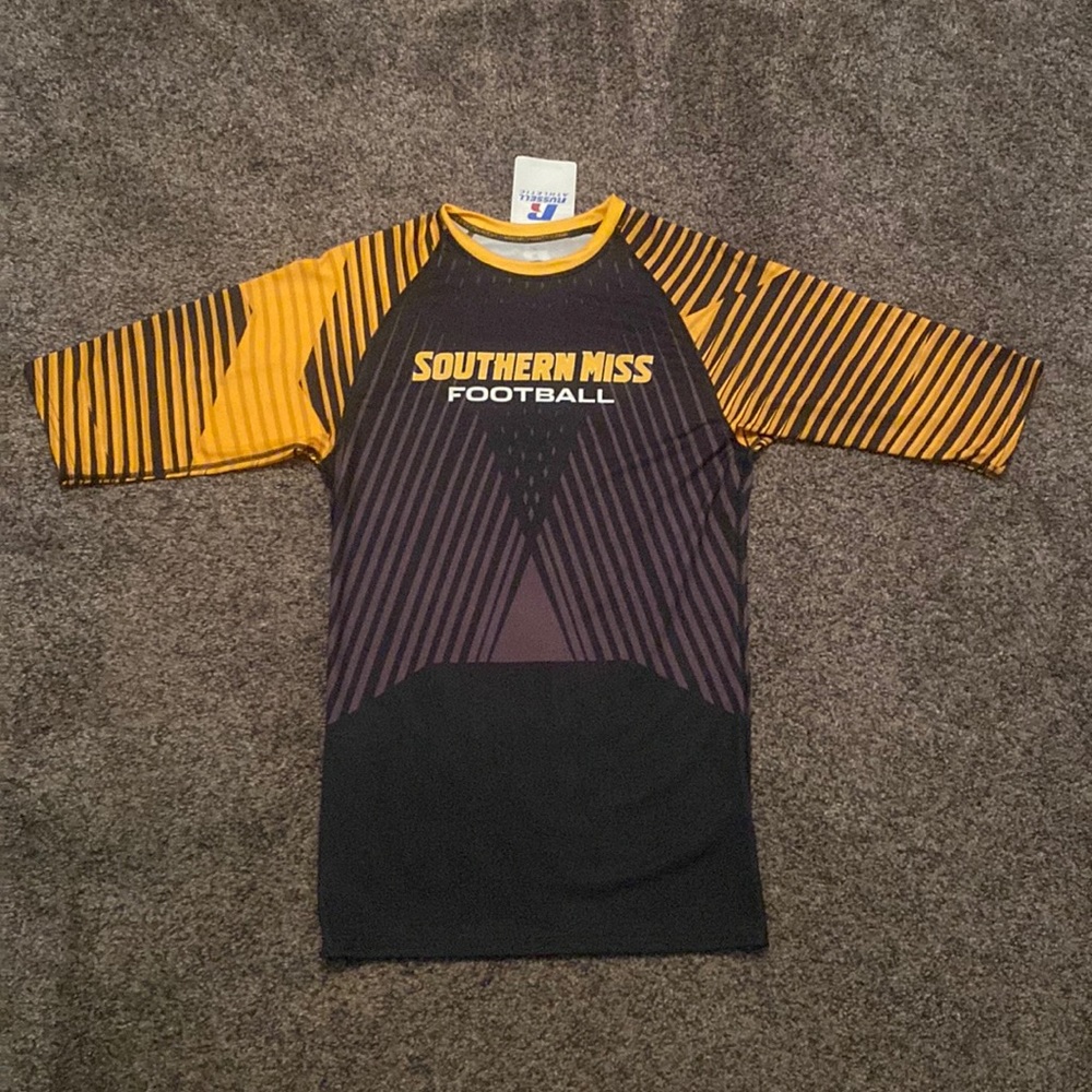 Men’s tight fitting compression shirt, The University of Southern Mississippi